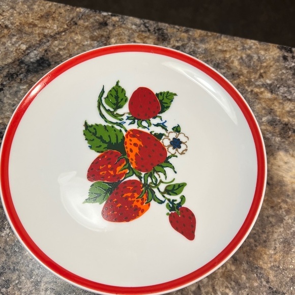 Gorgeous Small Strawberry Pedestal Plate - Picture 2 of 3